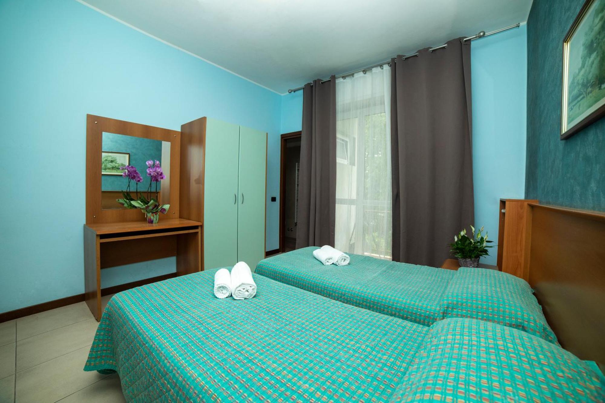 Hotel Victoria Varedo Esterno foto