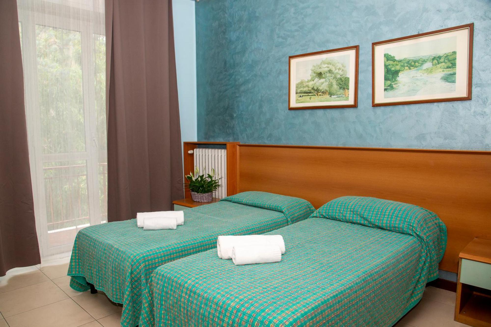 Hotel Victoria Varedo Esterno foto